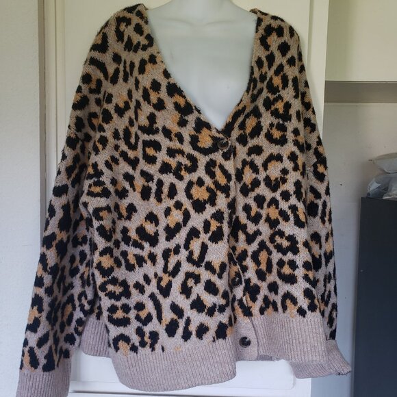 MNG Sweaters - Leopard Sweater Size XXL Brand MNG
